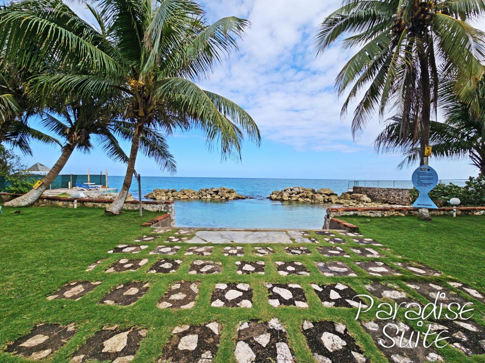 Chrisanns Paradise Suite By The Ocean - Apt#9 Очо-Риос Экстерьер фото
