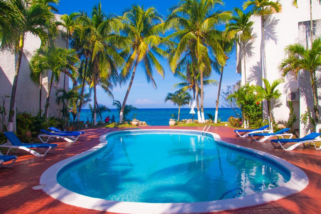 Chrisanns Paradise Suite By The Ocean - Apt#9 Очо-Риос Экстерьер фото